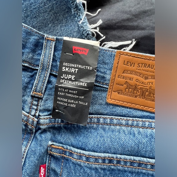 Levi’s denim mini skirt, size 25 - Picture 3 of 4